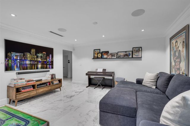 1030 Manati Ave, Coral Gables, FL 33146