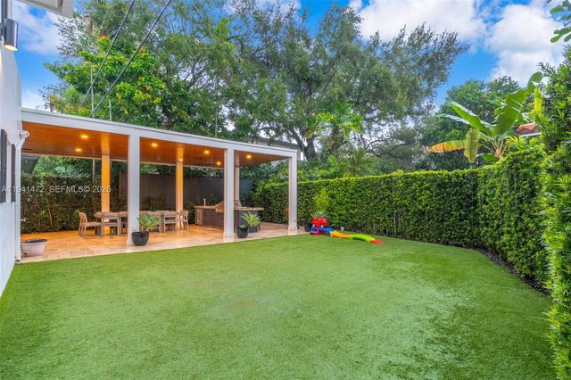 1030 Manati Ave, Coral Gables, FL 33146