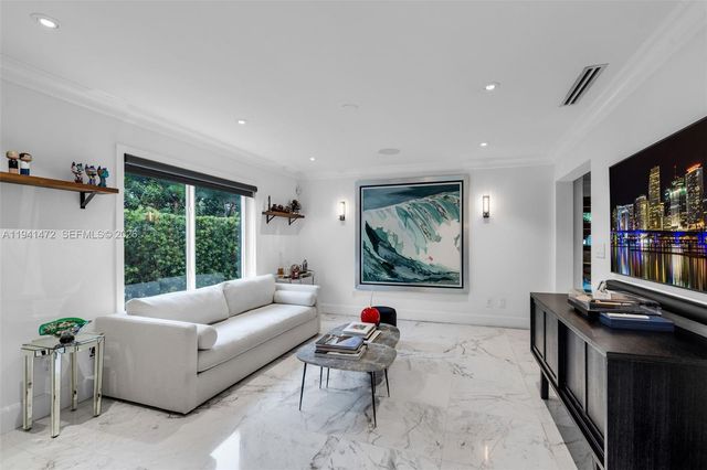 1030 Manati Ave, Coral Gables, FL 33146