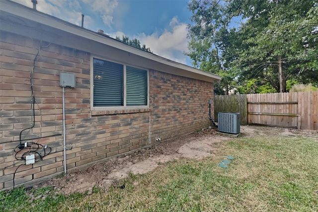 9214 Palm Shores Drive, Spring, TX 77379