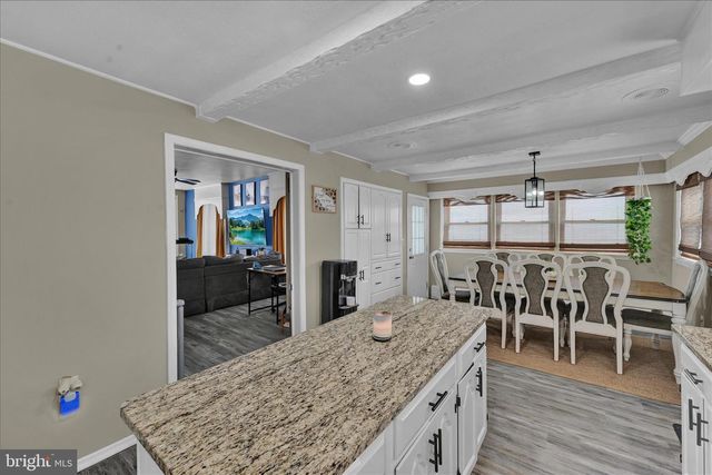 100 W CHERRY ST, Shenandoah, PA 17976