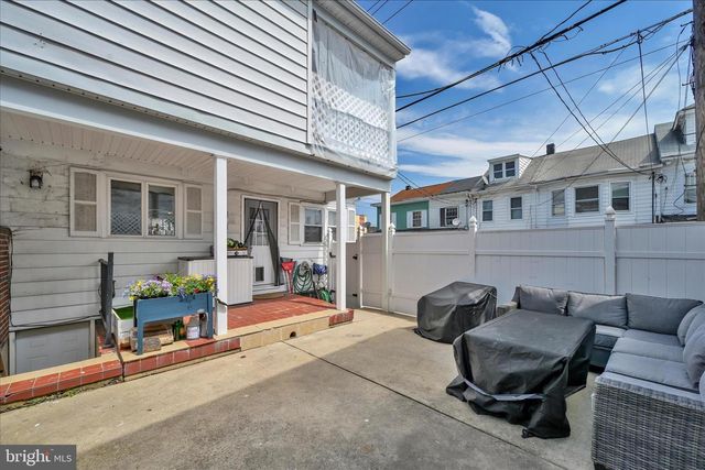 100 W CHERRY ST, Shenandoah, PA 17976