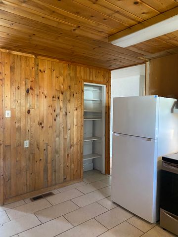 5201 Bryant Avenue, Klamath Falls, OR 97603