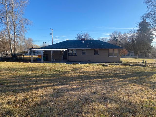 5201 Bryant Avenue, Klamath Falls, OR 97603