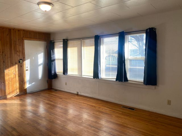 5201 Bryant Avenue, Klamath Falls, OR 97603