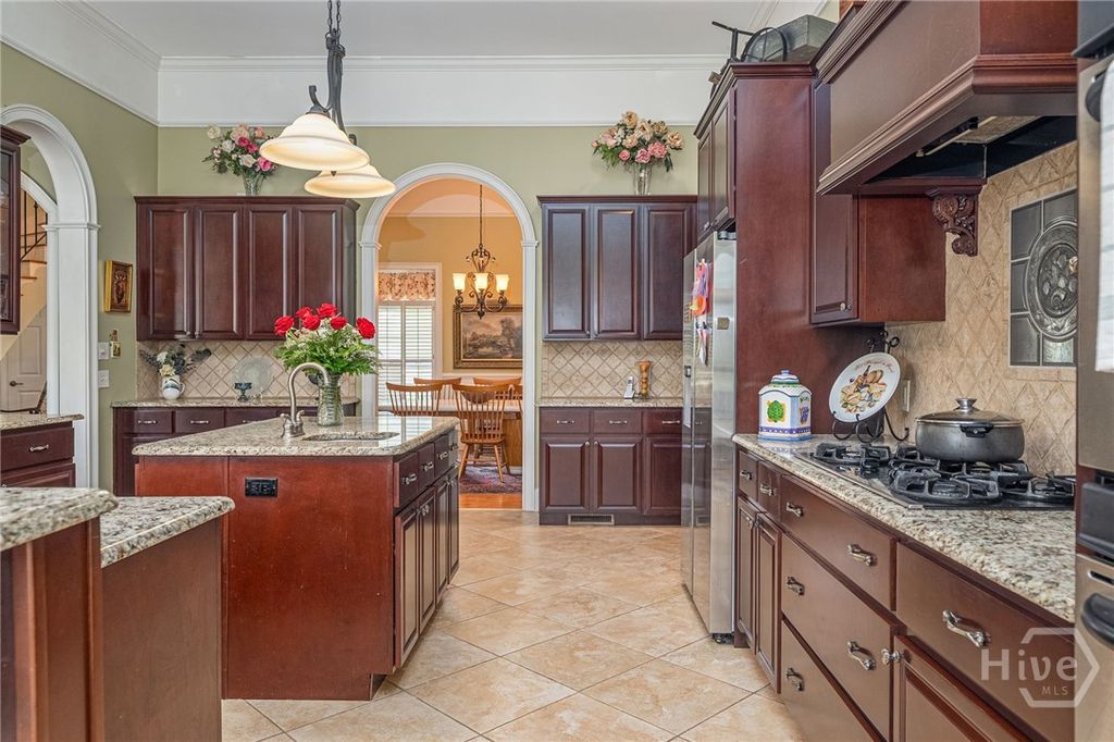 Image 16 of property listing at 1 Cedar View Drive, Savannah, GA 31410