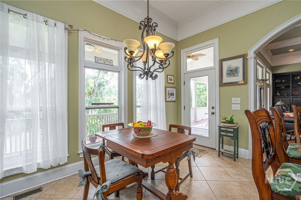 Image 18 of property listing at 1 Cedar View Drive, Savannah, GA 31410