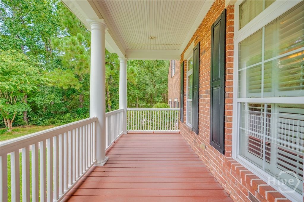 Image 4 of property listing at 1 Cedar View Drive, Savannah, GA 31410