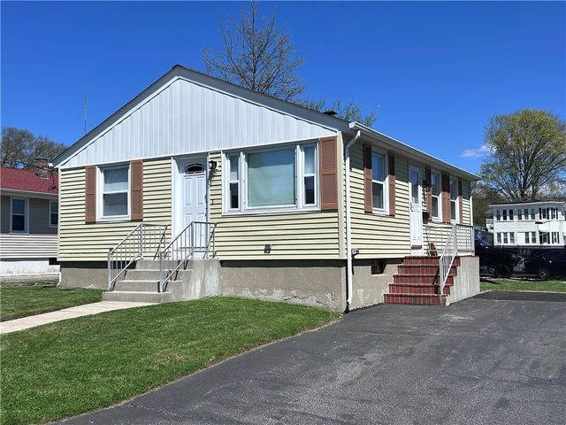 9 Custer Avenue, Johnston, RI 02919