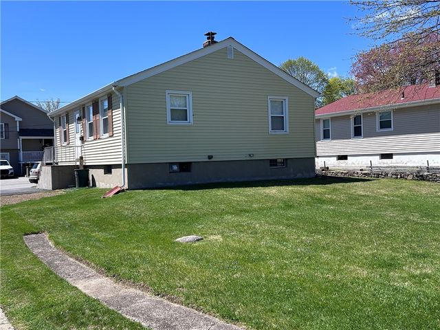 9 Custer Avenue, Johnston, RI 02919