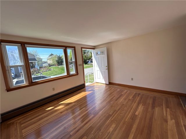 9 Custer Avenue, Johnston, RI 02919