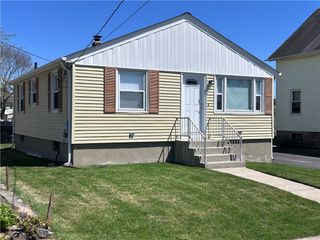 9 Custer Avenue, Johnston, RI 02919