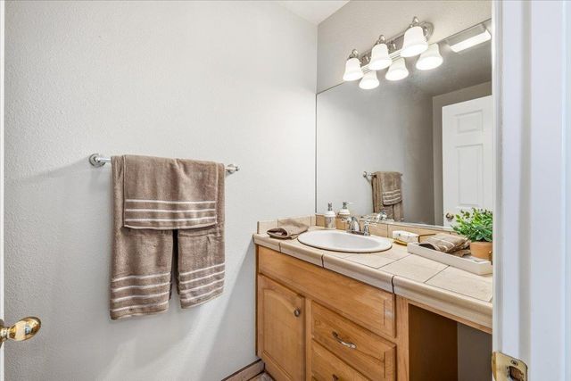 232 Upper Slate Crk, Grass Valley, CA 95945