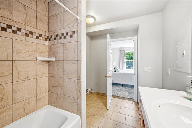 232 Upper Slate Crk, Grass Valley, CA 95945
