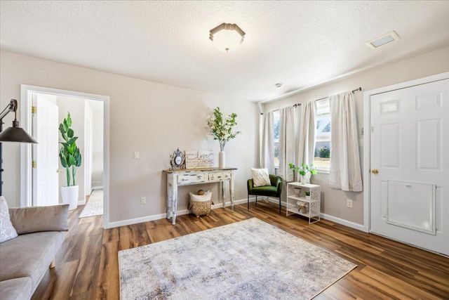 232 Upper Slate Crk, Grass Valley, CA 95945