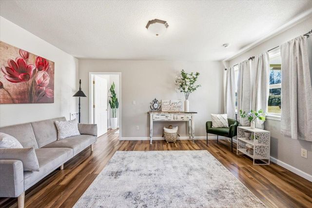 232 Upper Slate Crk, Grass Valley, CA 95945