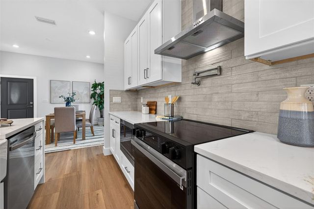 2530 34TH AVENUE N, St Petersburg, FL 33713