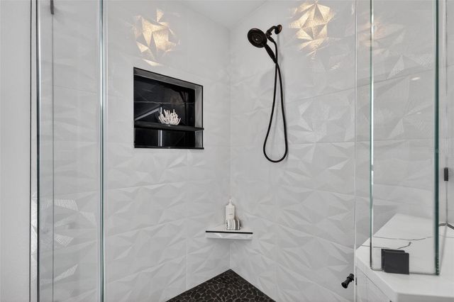 2530 34TH AVENUE N, St Petersburg, FL 33713