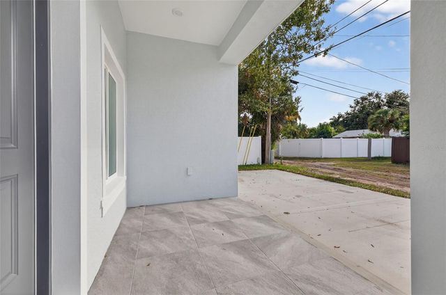 2530 34TH AVENUE N, St Petersburg, FL 33713