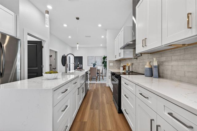 2530 34TH AVENUE N, St Petersburg, FL 33713