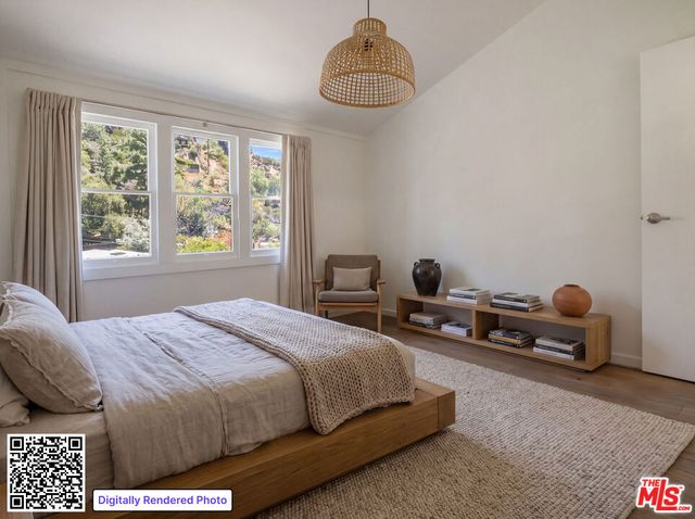 2573 Glen Green Street, Los Angeles, CA 90068