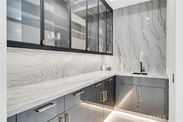 2130 Old Quarry Road, Riverside, CA 92506