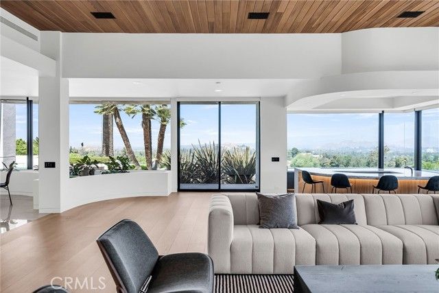 2130 Old Quarry Road, Riverside, CA 92506