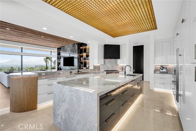 2130 Old Quarry Road, Riverside, CA 92506