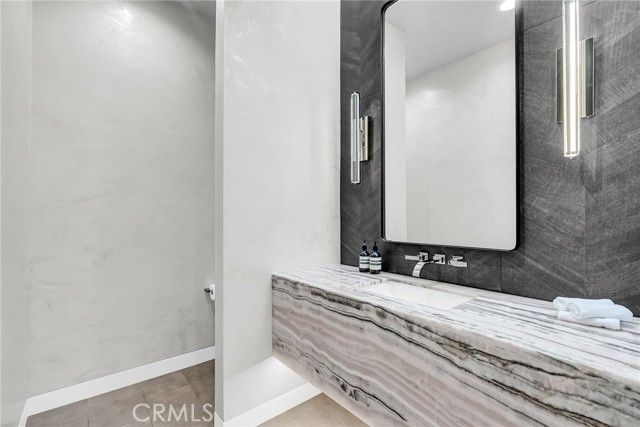 2130 Old Quarry Road, Riverside, CA 92506