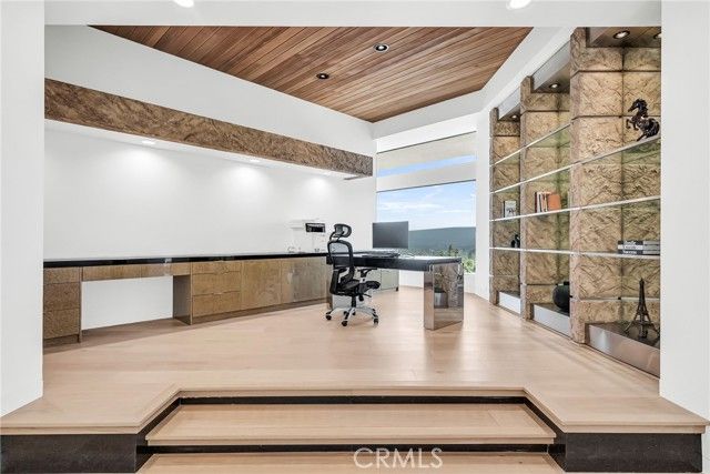 2130 Old Quarry Road, Riverside, CA 92506