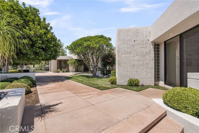 2130 Old Quarry Road, Riverside, CA 92506