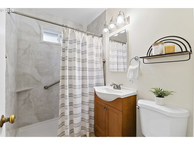 1524 Se 24TH Ave, Portland, OR 97214