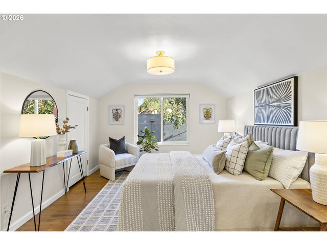 1524 Se 24TH Ave, Portland, OR 97214