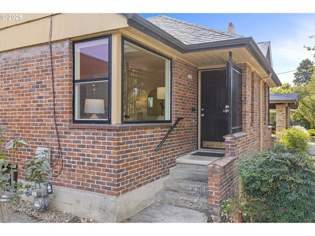 1524 Se 24TH Ave, Portland, OR 97214
