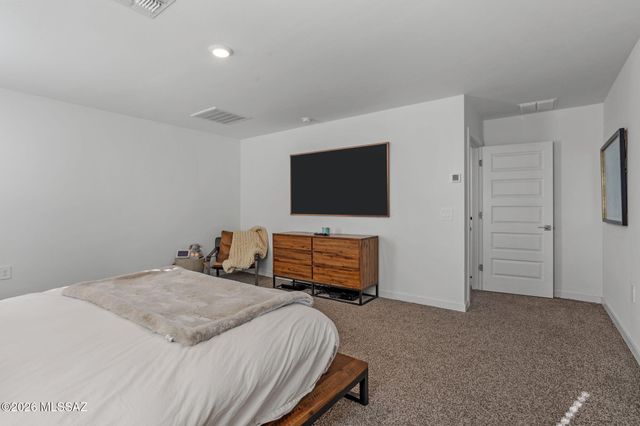 11192 S Weismann Drive, Vail, AZ 85641