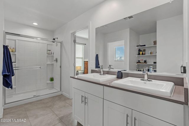 11192 S Weismann Drive, Vail, AZ 85641