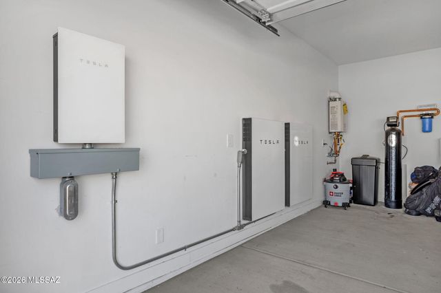 11192 S Weismann Drive, Vail, AZ 85641