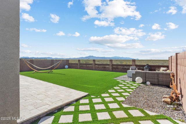 11192 S Weismann Drive, Vail, AZ 85641