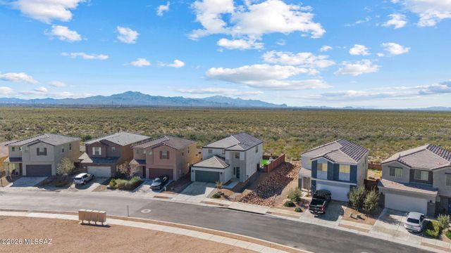 11192 S Weismann Drive, Vail, AZ 85641