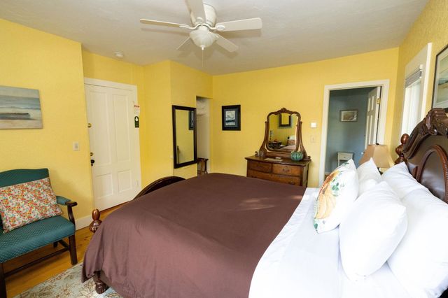 100 Lower Bay Road, Sanbornton, NH 03269