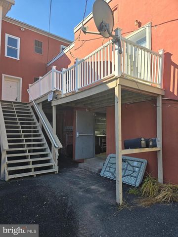 10 S MAIN ST, Smyrna, DE 19977