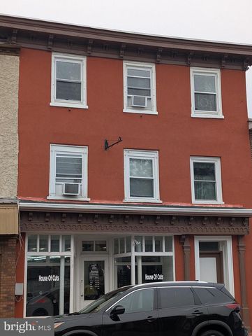 10 S MAIN ST, Smyrna, DE 19977