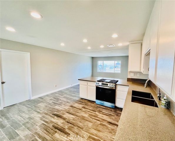 11092 Saratoga, Apple Valley, CA 92308