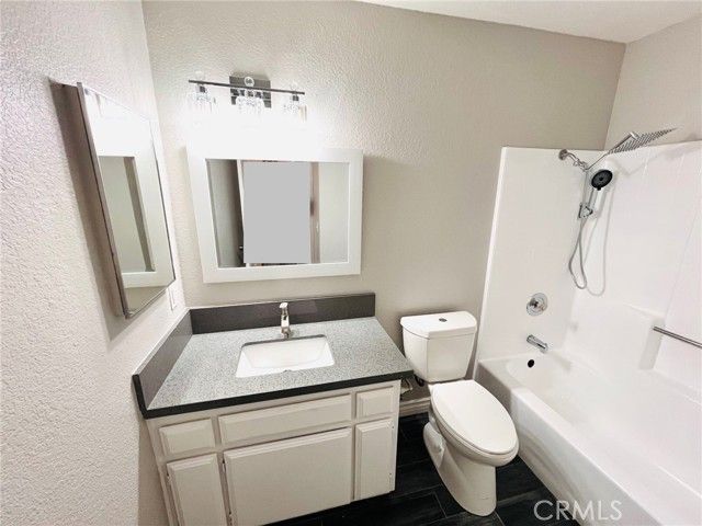 11092 Saratoga, Apple Valley, CA 92308