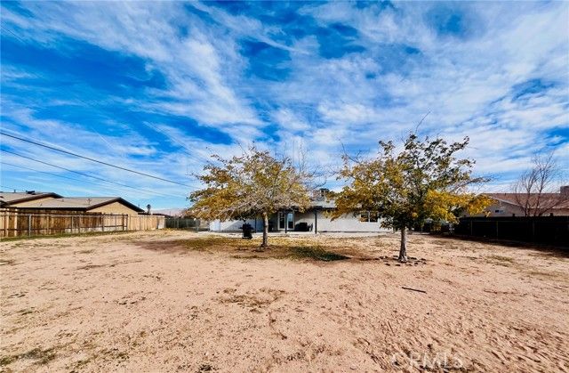 11092 Saratoga, Apple Valley, CA 92308