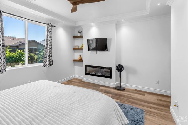 8905 Cadbury Drive, Bakersfield, CA 93311