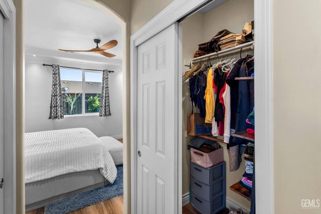 8905 Cadbury Drive, Bakersfield, CA 93311