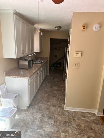 528 Wells Avenue, Albany, GA 31701