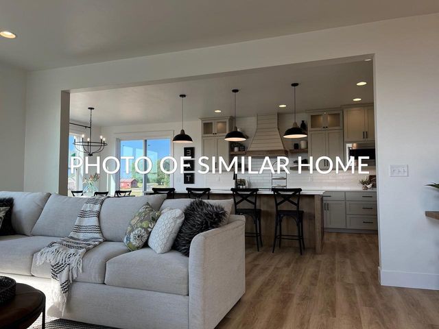 409 JERELYN COURT, Combined Locks, WI 54113