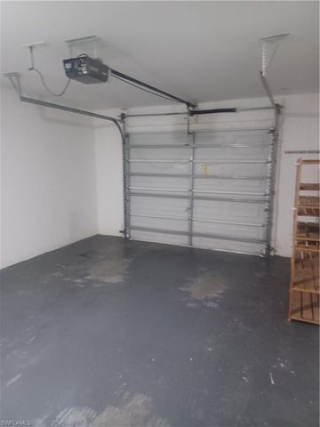 100 SW Trafalgar PKWY 104, Cape Coral, FL 33991